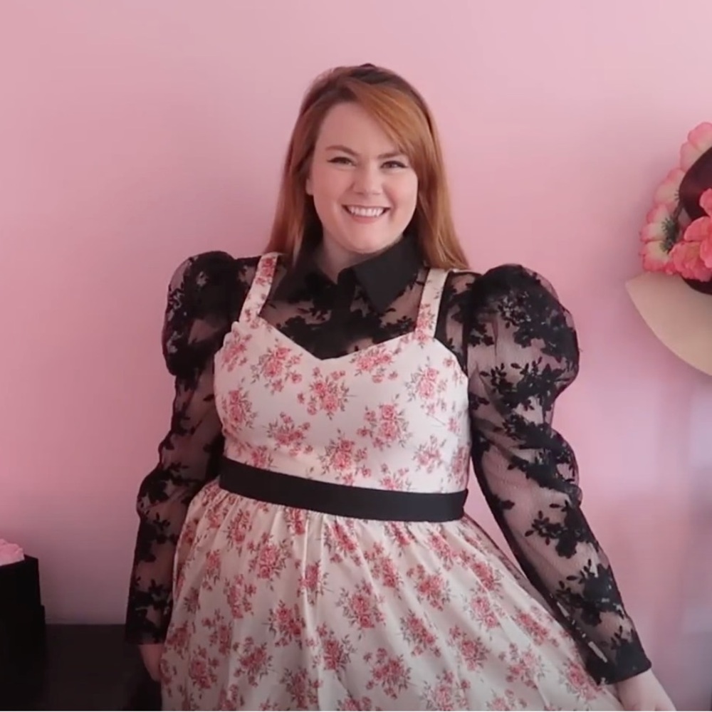 Plus Size Floral and Lace Dress